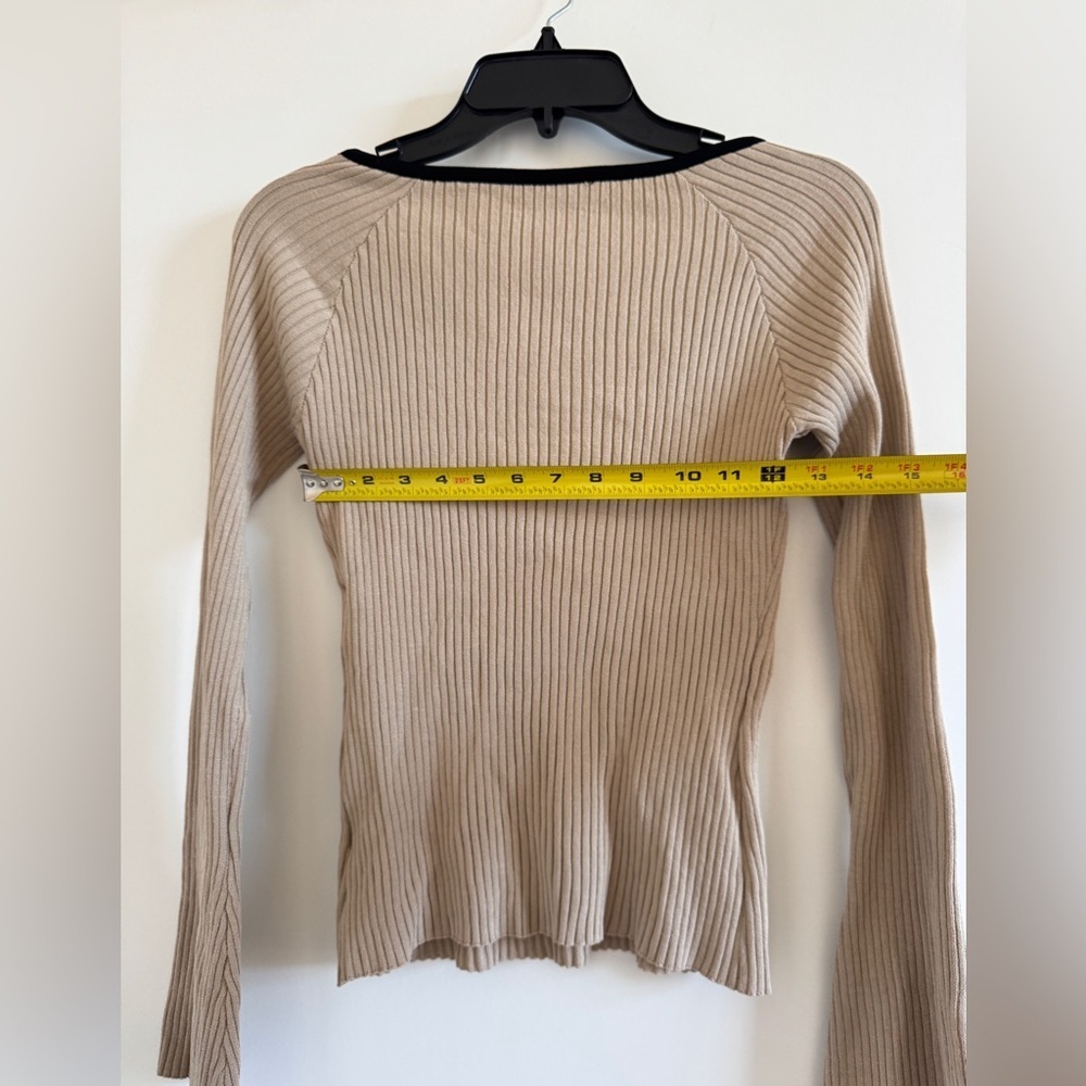 Ribbed V-Neck Tan Sweetheart Neck Contrast Trim Sweater,Long Sleeve Tops S - Picture 8 of 8